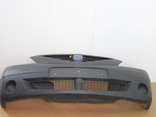 Voorbumper Dacia Logan O73836, Auto-onderdelen, Carrosserie