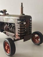 Sculpture, Oldtimer tractor - 16 cm - Métal