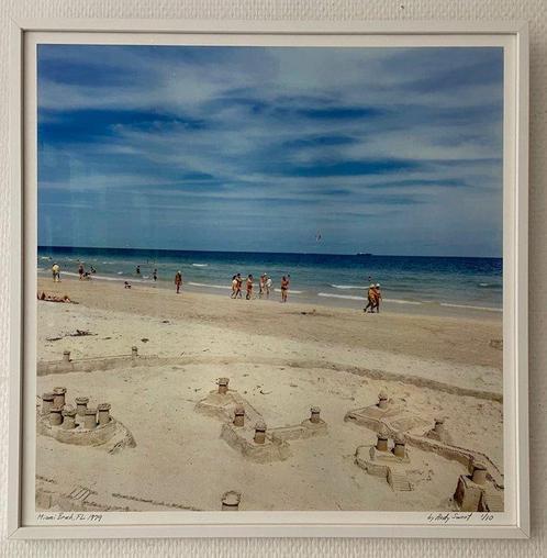 Andy Sweet (1953-1982) - Sandcastles, Miami Beach - 1979, Collections, Appareils photo & Matériel cinématographique