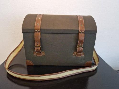 Picknickmand (23) - Aardewerk, Glas, Hout, Leder -, Antiek en Kunst, Curiosa en Brocante