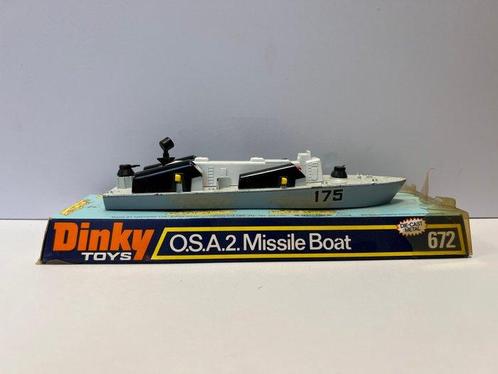 Dinky Toys - Navire miniature (2) - 271 Ford Transit und 672, Hobby en Vrije tijd, Modelauto's | 1:5 tot 1:12