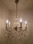 Lustre en cristal à quatre bras avec de nombreux beaux