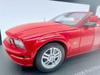 Autoart 1:18 - Modelauto - Ford Mustang GT Convertible -, Hobby en Vrije tijd, Nieuw