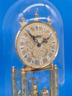 Klok - Aug. Schatz & Söhne – Jahresuhr mit Glaskuppel –