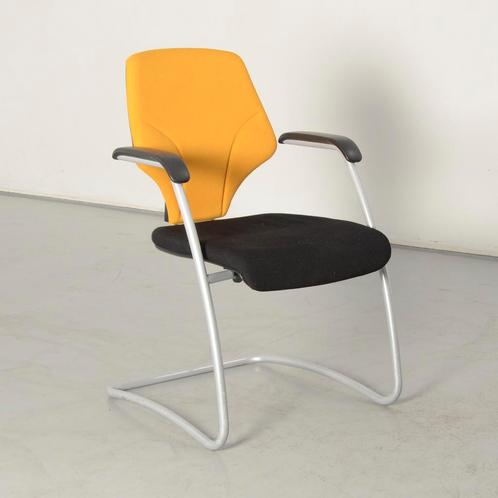 Giroflex vergaderstoel, geel / zwart, sledeframe, Huis en Inrichting, Stoelen, Gebruikt, Ophalen of Verzenden