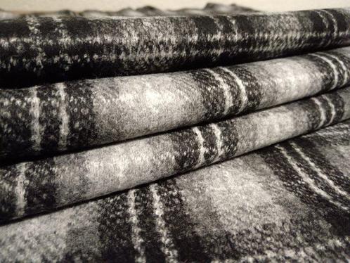 Pure laine vierge mesure 7,50 x 1,80 m - Textile - 750 cm -, Antiek en Kunst, Antiek | Tapijten, Tafelkleden en Textiel