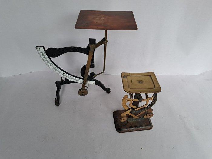 Post/brieven weegschaal (2) - Emaille schaalverdeling -, Antiek en Kunst, Curiosa en Brocante