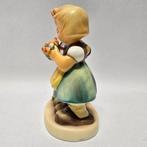 Goebel - Beeldje - Hummel 220 - We Congratulate - TMK8 - 50, Antiek en Kunst