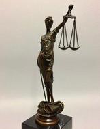 Figurine - Bronzen beeld vrouwe justitia - exacte