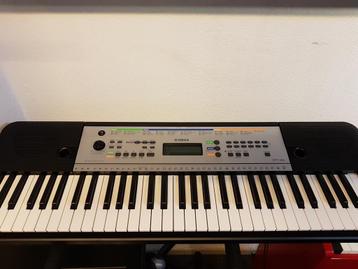 En location, Clavier digital à partir de 20 € par mois beschikbaar voor biedingen