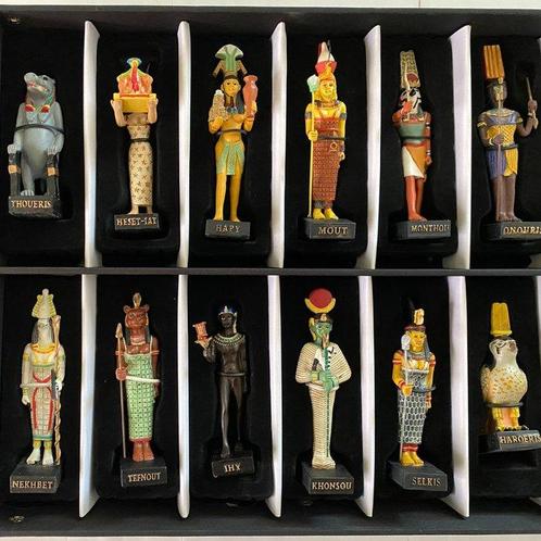 Themacollectie - Perceel nr. 2, van 16 goden van Egypte van, Antiek en Kunst, Antiek | Speelgoed