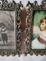 Deposé - Fotolijst (2) - met een goudkleurige afwerking, Antiek en Kunst