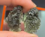 Moldavites - de Chrášany - Hauteur : 28 mm - Largeur : 16