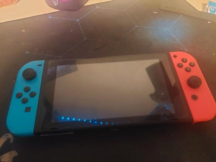 Nintendo - Switch - (without charger) - Spelcomputer, Games en Spelcomputers, Spelcomputers | Overige Accessoires