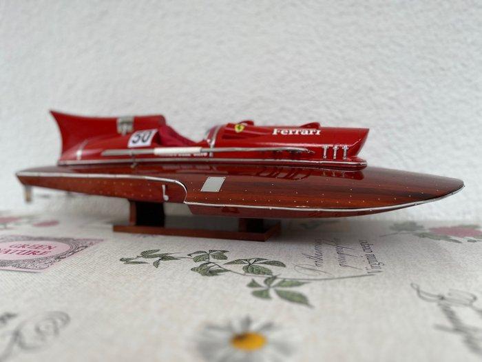 Hydroplane maquette de luxe modelisme FERRARI ARNO IX bois, Hobby en Vrije tijd, Modelauto's | 1:5 tot 1:12