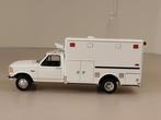 Greenlight 1:64 - Model vrachtwagen - Ford F-350 Ambulance, Nieuw