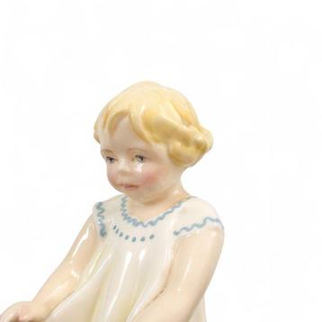 Royal Worcester - Beeldje - Figure of Joan - a small girl
