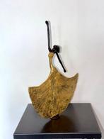 Abdoulaye Derme - Sculpture, “La Danseuse en mouvement”. -