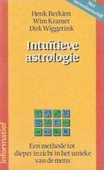 INTUITIEVE ASTROLOGIE 9789022977200 Berkien, Boeken, Verzenden, Gelezen, Berkien