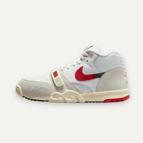 Nike Air Trainer 1 Mid Chicago Split, Vêtements | Hommes, Chaussures, Envoi