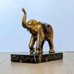 Sculpture, Éléphant Art Déco - Métal à Patine Bronze et Or