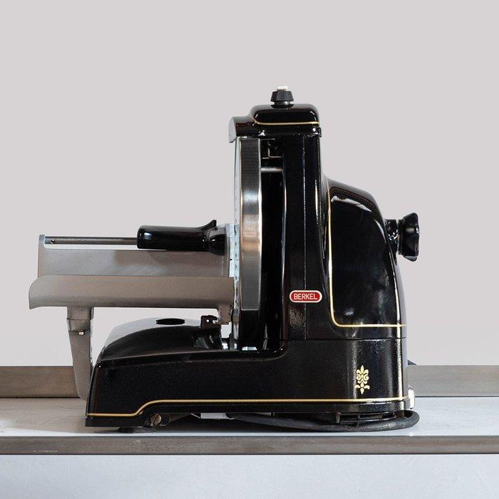 Berkel - Snijmachine - Bakeliet, Aluminium, Antiquités & Art, Antiquités | Assiettes décoratives & Carrelages