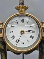 Wandklok - Wanduhr – Empire-Stil mit Pendel – vergoldetes, Antiek en Kunst