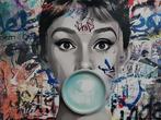 LEDMansion (XX) - Audrey Hepburn Bubblegum LED Wall Art