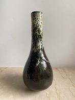 Glanzende zwarte basis met opvallende witte accenten vaas -