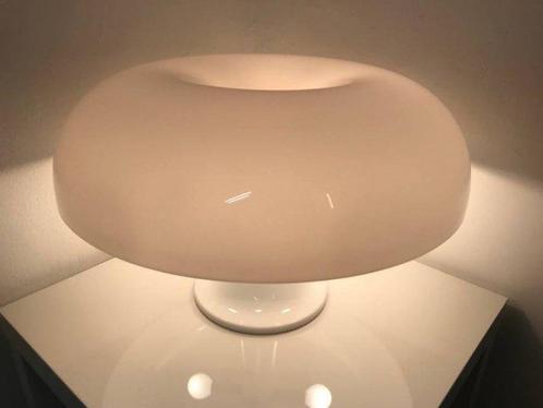 Artemide - Giancarlo Mattioli - Tafellamp - Nesso Bianco -, Antiek en Kunst, Antiek | Verlichting