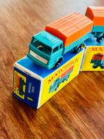 Matchbox 1:64 - Model vrachtwagen (2) - Mercedes Truck with, Hobby en Vrije tijd, Nieuw