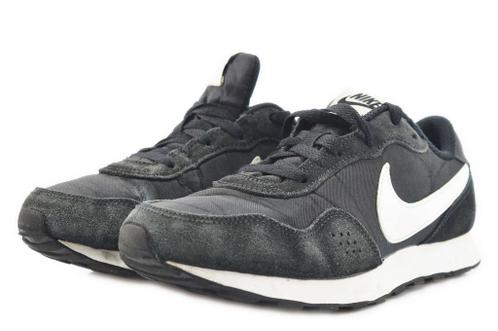 pik drijvend grot ② Nike Sneakers in maat 36,5 Zwart — Schoenen — 2dehands