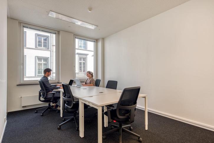 Kantoorruimte voor 3 in Mercier Square, Articles professionnels, Immobilier d'entreprise