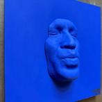 gregos - Blue kiss on blue background