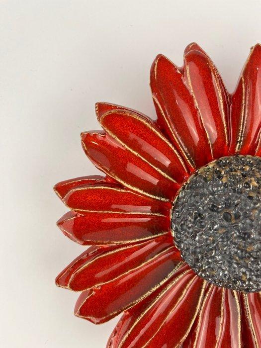 Mario Klara - Sculpture, Hanging flower - 5 cm - Argile,, Antiquités & Art, Curiosités & Brocante