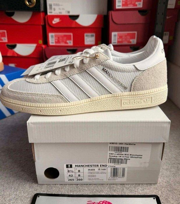 Adidas - adidas Manchester END. Made in Germany White Cream, Vêtements | Hommes, Chaussures