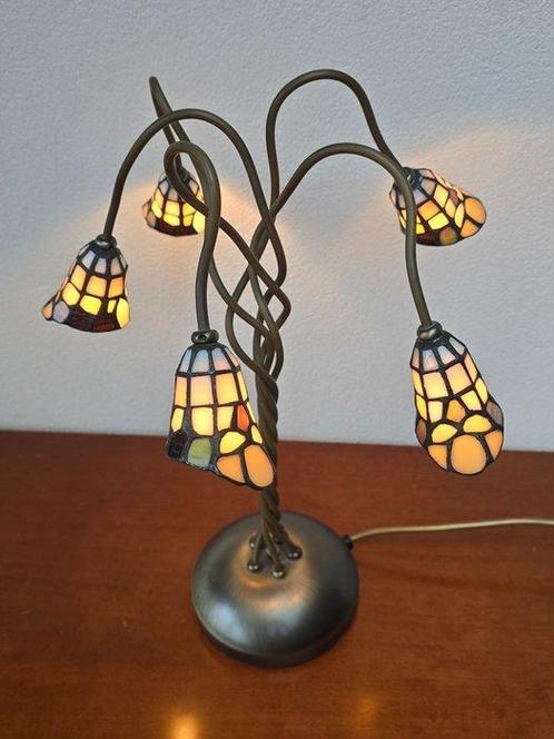 Tafellamp - Metaal & Glas-in-lood - Tiffany-stijl (50 cm), Antiek en Kunst, Curiosa en Brocante
