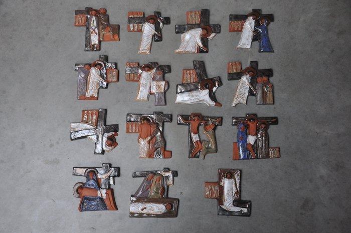 Kruisweg van Jezus (15) - Vintage - Terracotta - 1950-1960, Antiek en Kunst, Antiek | Boeken en Manuscripten