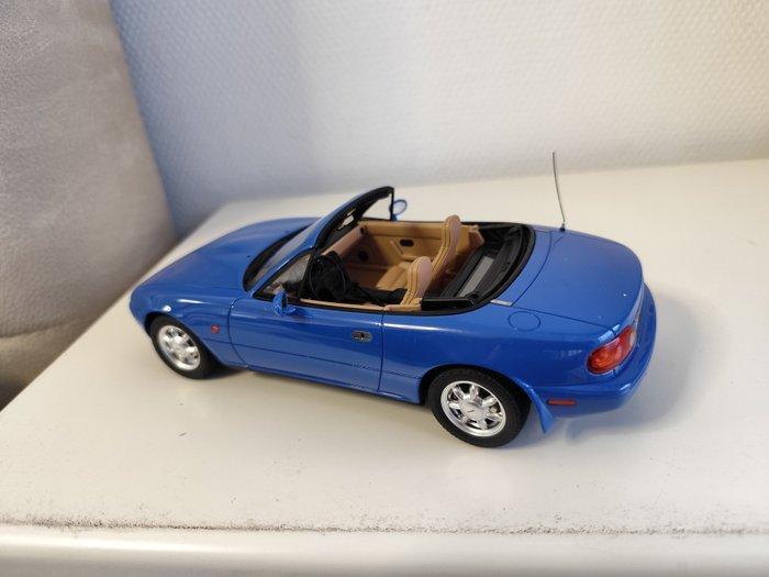 Otto Mobile 1:18 - Modelauto - Mazda MX5, Hobby en Vrije tijd, Modelauto's | 1:5 tot 1:12