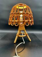 Lampe - Lampe Vintage en Rotin - Design Mid-Century Chic -