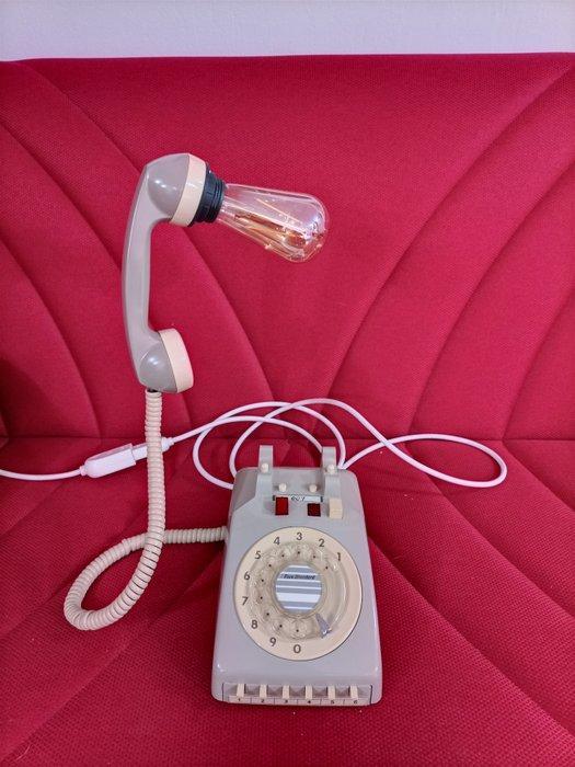 Tafellamp - Plastic, Antiek en Kunst, Curiosa en Brocante