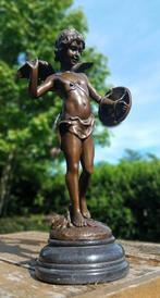 Auguste Moreau. - Sculpture, cupido -vici 38 cm - 38 cm -