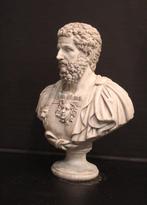 sculptuur, Grande Busto di Antonino Pio - 80 cm - Marmer
