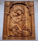 Icône - Icône en bois sculpté de la Sainte Mère de Dieu -