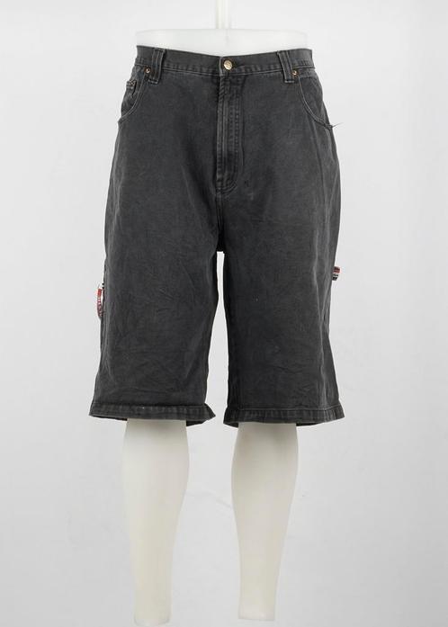 Vintage Evisu Shorts in Black Size 35, Kleding | Dames, Broeken en Pantalons, Ophalen of Verzenden