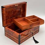Sieradendoos - Hout (Thuya), hout, parelmoer, marqueterie,