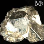 Un magnifique cristal de pyrite parfaitement formé Pyrite, Collections