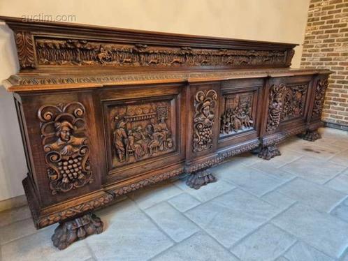 Antieke dressoir met gesculpteerd jachttafereel, Diversen, Overige Diversen, Ophalen