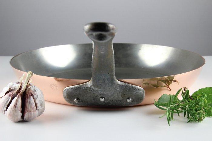 Fabrication Française - Pan - Koper, Tin, gietijzer - Ø28cm, Antiek en Kunst, Antiek | Keukengerei
