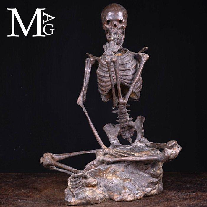 Marcel Début (1865-1933) - Beeld, Skeleton Smoking a Cigar -, Antiek en Kunst, Curiosa en Brocante